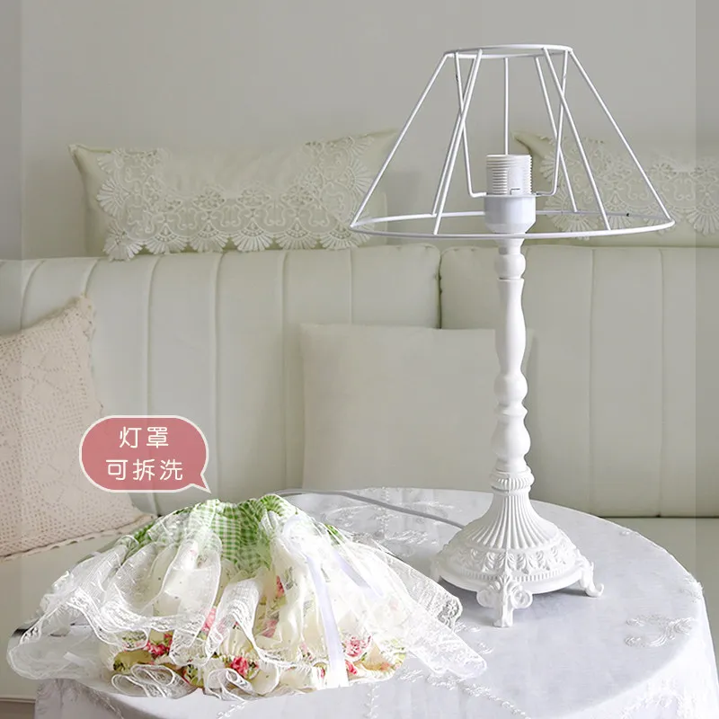 Lampe de table de style champê - Solar Lamp avis et prix